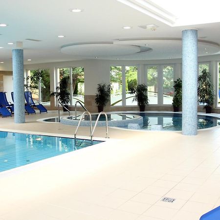 Garden Hotel Wellness Es Konferencia سولنوك المرافق الصورة