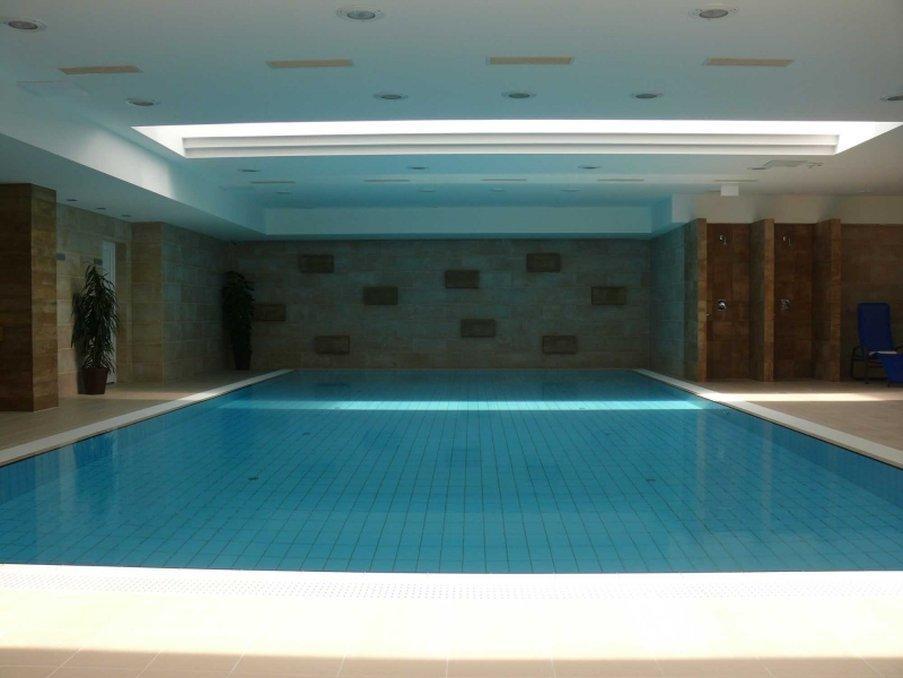 Garden Hotel Wellness Es Konferencia سولنوك المرافق الصورة