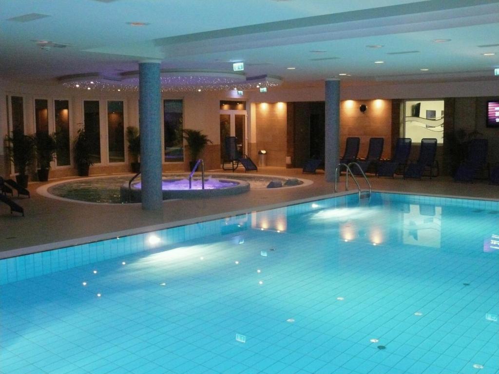Garden Hotel Wellness Es Konferencia سولنوك الغرفة الصورة